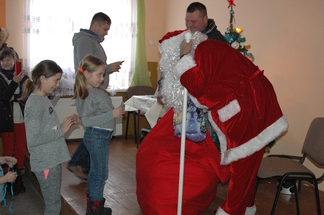 Koło Gospodyń Wiejskich Międzyleś - Choinka
